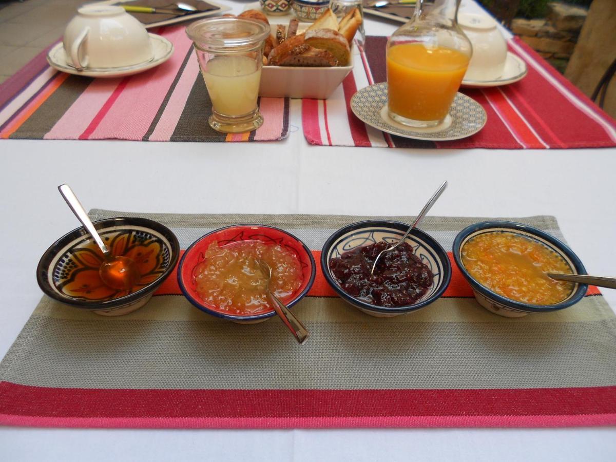 Bed & Breakfast Sous Le Neflier Nimes